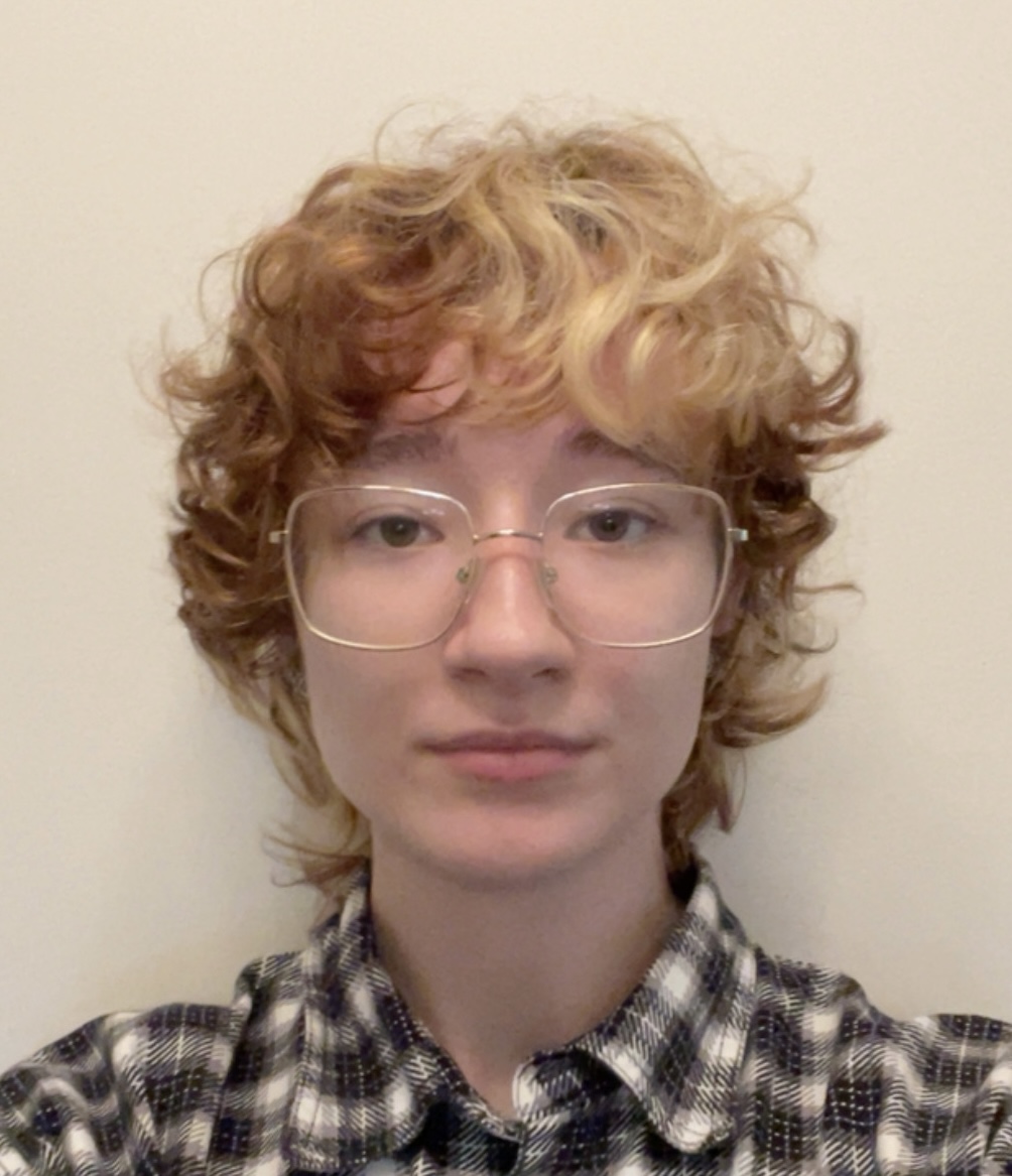 Headshot of Caroline Dixon